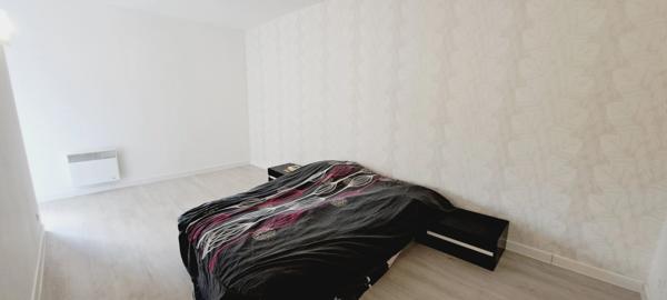 Dpt Charente Maritime (17), à vendre MATHA centre ville maison P4
