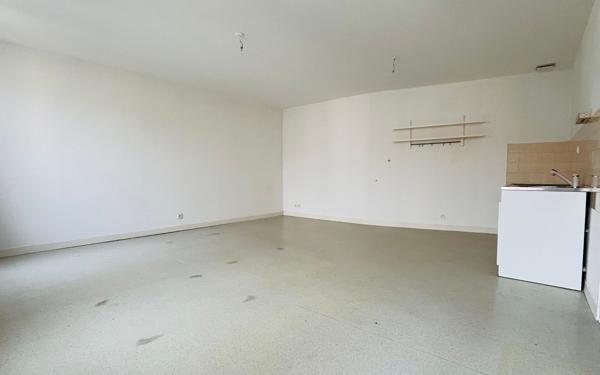 Appartement à vendre    2 pièces • 48 m2 Rochefort