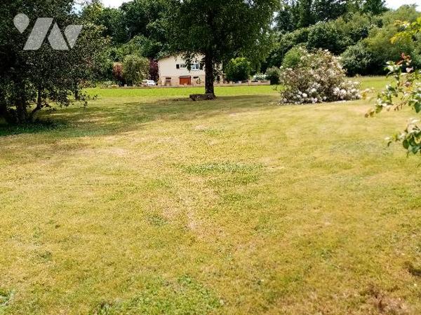 secteur Xonvillers , terrain plat environ 1200 m²