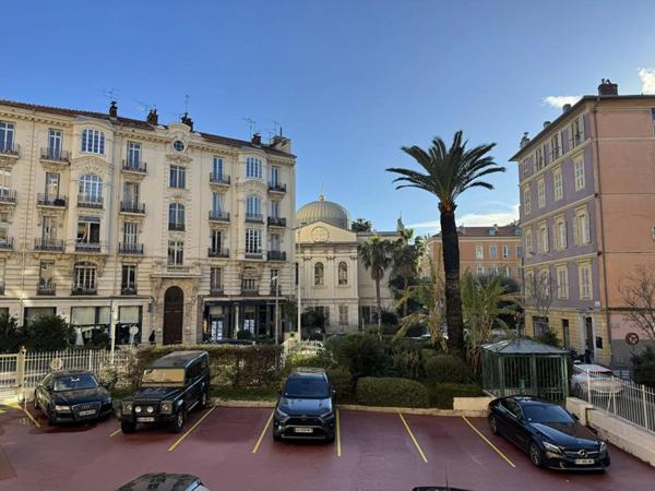 Bureau à vendre à Nice (06000)