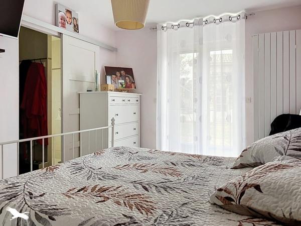 Maison 244 900 € Les Églises-d'Argenteuil 7 p 285 m² DPE D