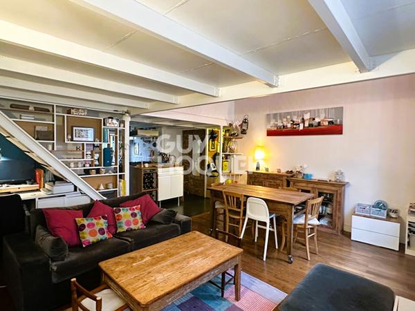 Proche Mairie - Appartement canut - 2 chambres - 1 bureau