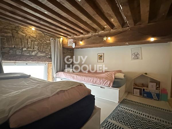 Proche Mairie - Appartement canut - 2 chambres - 1 bureau