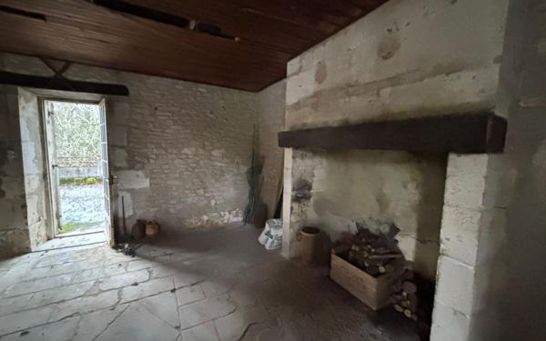 Maison à vendre    4 pièces •  Saint-Pierre-de-Chignac