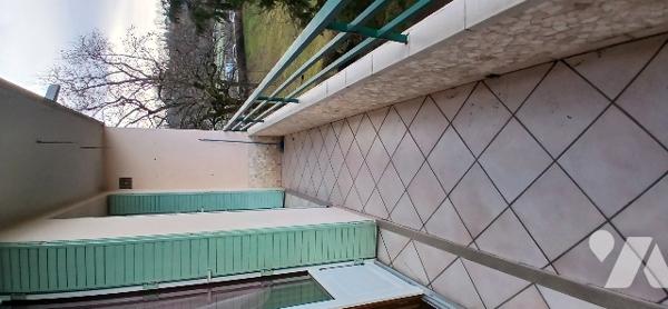 Exclusivité - T3 traversant à LE PONT DE BEAUVOISIN.
56 m² proche de toutes les commodités.