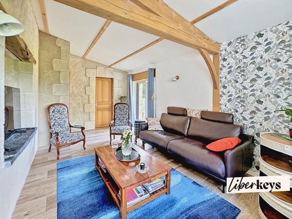 LONGERE DE CARACTÈRE RÉNOVÉE AVEC PRESTATIONS HAUT DE GAMME – 185 m² – ENVIRONNEMENT PRIVILÉGIÉ