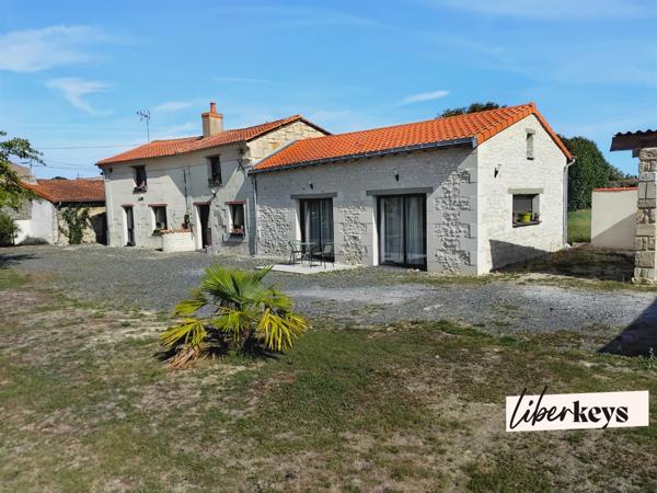 LONGERE DE CARACTÈRE RÉNOVÉE AVEC PRESTATIONS HAUT DE GAMME – 185 m² – ENVIRONNEMENT PRIVILÉGIÉ
