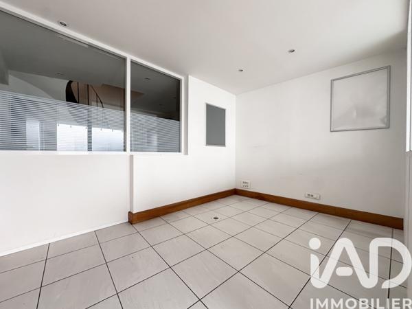 Immeuble à vendre 234 m² Trappes