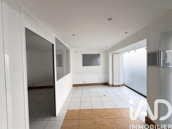 Immeuble à vendre 234 m² Trappes