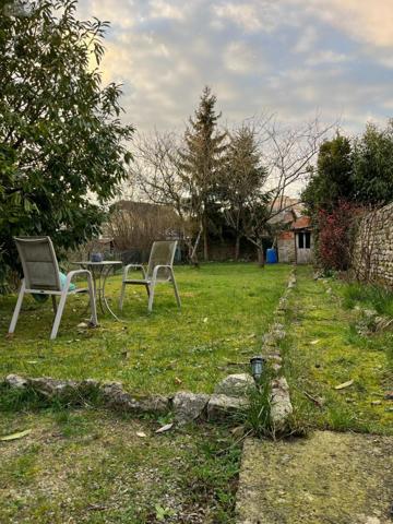 Maison de ville à vendre à Alençon dans l'Orne (61000), ref : GR