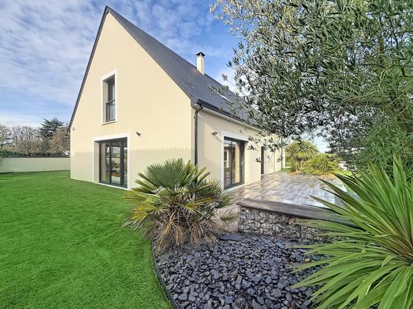 À vendre - Maison individuelle, 6 pièces située à Saint-Avertin (37550)