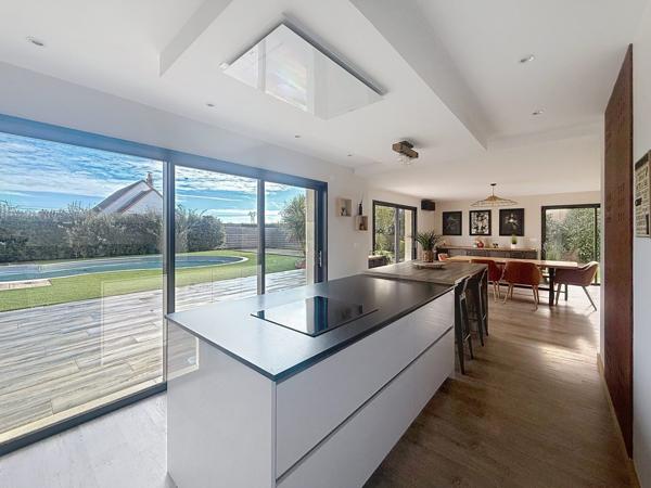 À vendre - Maison individuelle, 6 pièces située à Saint-Avertin (37550)