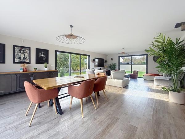 À vendre - Maison individuelle, 6 pièces située à Saint-Avertin (37550)