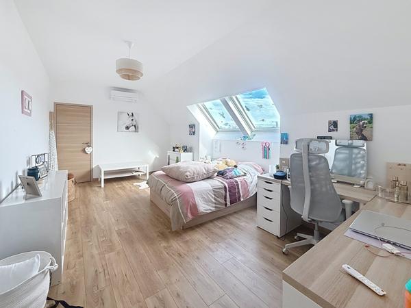 À vendre - Maison individuelle, 6 pièces située à Saint-Avertin (37550)