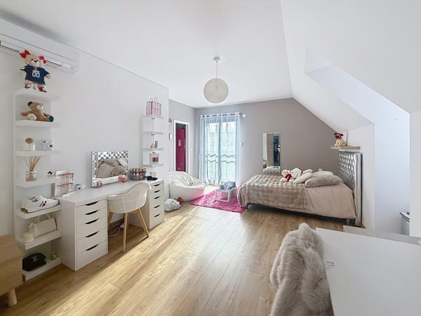 À vendre - Maison individuelle, 6 pièces située à Saint-Avertin (37550)