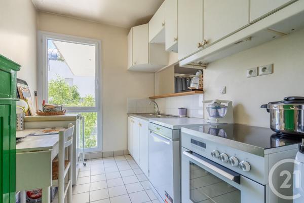Appartement F4 à vendre  4 pièces - 86,73 m 2   PARIS  - 75012