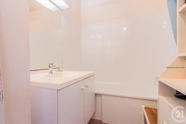 Appartement F4 à vendre  4 pièces - 86,73 m 2   PARIS  - 75012