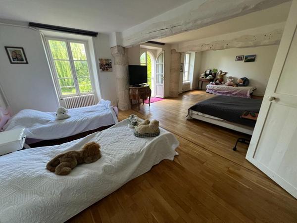 Maison Labbeville 10 pièce(s) 474 m2