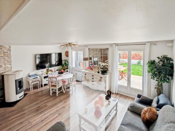 Émerainville (77184) 77184 - EMERAINVILLE - MAISON 7 PIÈCES - 115m² - ENTIÈREMENT RÉNOVÉE - 5 CHAMBRES