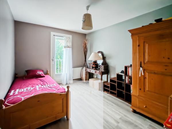 Émerainville (77184) 77184 - EMERAINVILLE - MAISON 7 PIÈCES - 115m² - ENTIÈREMENT RÉNOVÉE - 5 CHAMBRES