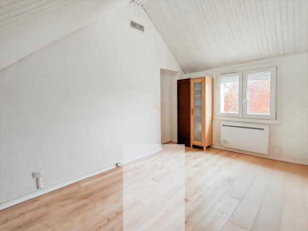Émerainville (77184) 77184 - EMERAINVILLE - MAISON 7 PIÈCES - 115m² - ENTIÈREMENT RÉNOVÉE - 5 CHAMBRES