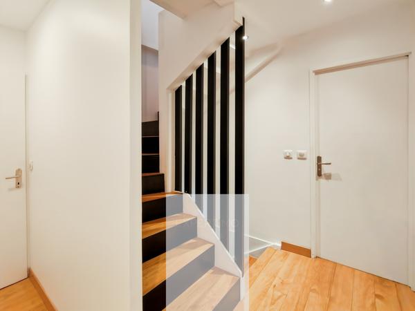 Émerainville (77184) 77184 - EMERAINVILLE - MAISON 7 PIÈCES - 115m² - ENTIÈREMENT RÉNOVÉE - 5 CHAMBRES
