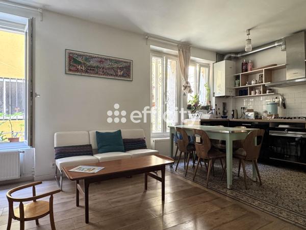 Appartement
         3 pièces
        - 60 m² Exclusivité 379 000 € *