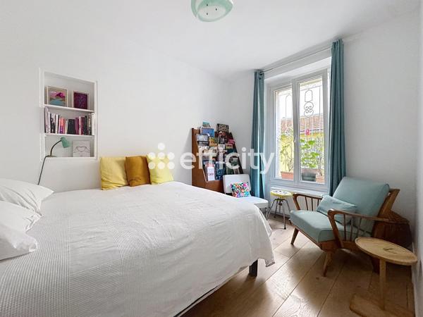 Appartement
         3 pièces
        - 60 m² Exclusivité 379 000 € *