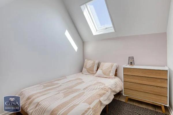 Appartement à louer 1 pièce 22.74m² Corbeil-Essonnes (91100)