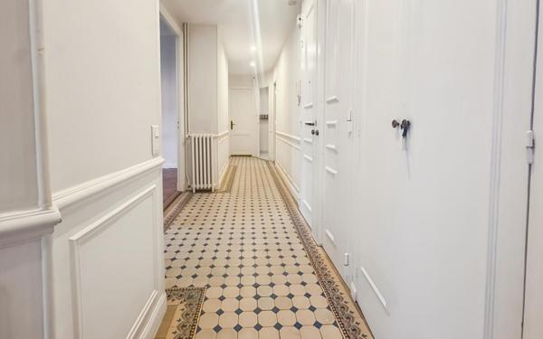 Appartement à vendre    2 pièces • 94 m2 Nice