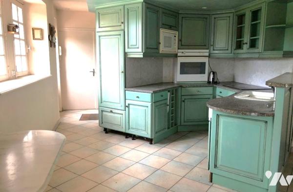 PROPRIETE 5 CHAMBRES AVEC VERANDA, JARDIN CLOS ET DEPENDANCES