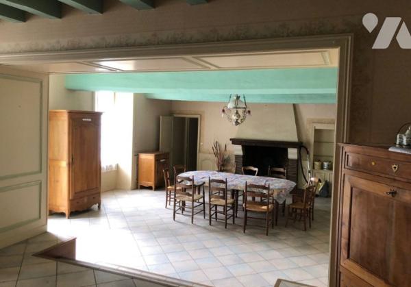PROPRIETE 5 CHAMBRES AVEC VERANDA, JARDIN CLOS ET DEPENDANCES