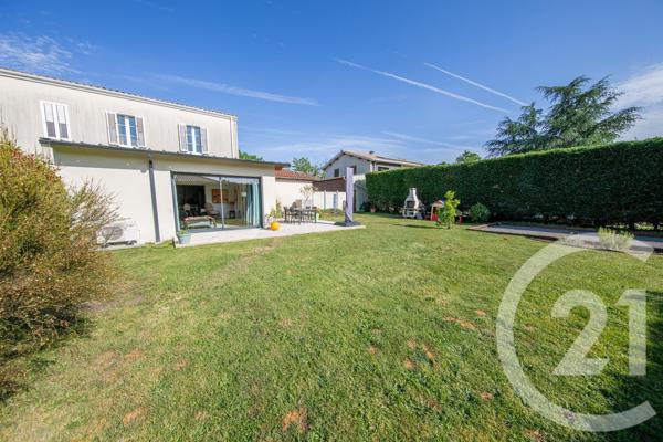 Maison à vendre  6 pièces - 165,68 m 2   ST MEDARD EN JALLES  - 33