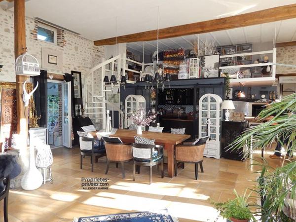 Maison Bazoches Sur Le Betz 18 pièce(s) 1000 m2