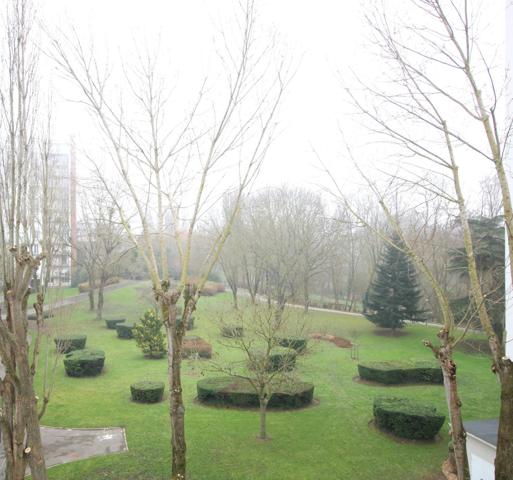 Appartement de trois pièces dans une résidence ravalée en 2021!!