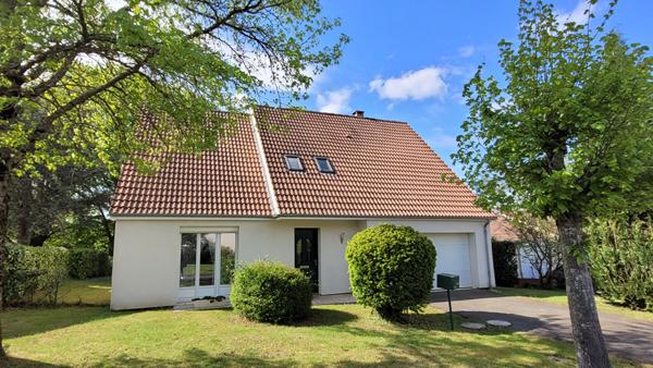 Maison à vendre à Saint-Saturnin : 4 chambres, grand jardin, idéale pour une famille