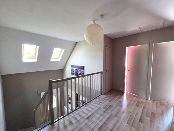 Maison à vendre à Saint-Saturnin : 4 chambres, grand jardin, idéale pour une famille