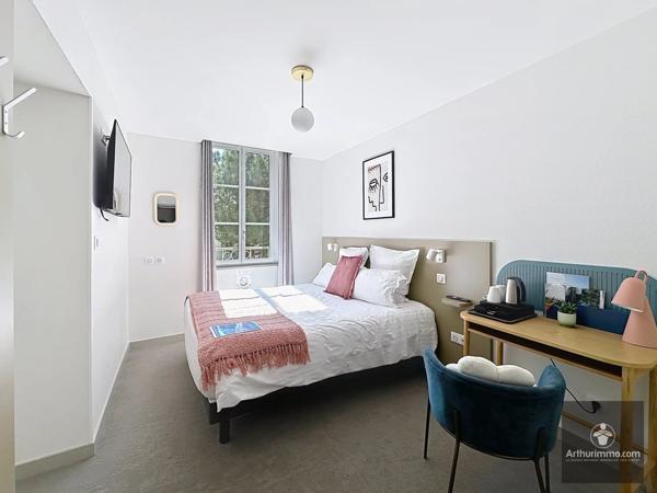 Vente Immeuble 23 pièces 1000 m2 à Roanne