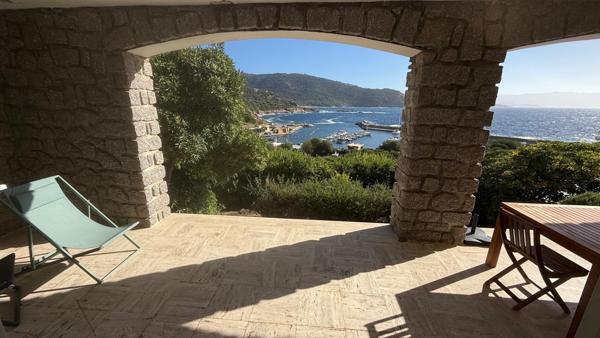 Cargèse – Maison vue mer, 3 appartements classés