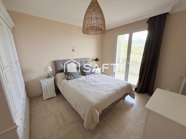 Cargèse – Maison vue mer, 3 appartements classés