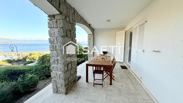 Cargèse – Maison vue mer, 3 appartements classés