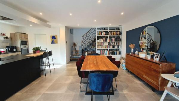 Maison Castanet Tolosan 5 pièce(s) 179.38 m2