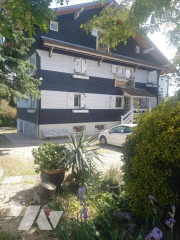 QUARTIER HAUT DES CHAPRAIS Maison sur terrain arboré