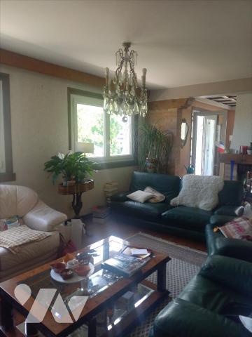 QUARTIER HAUT DES CHAPRAIS Maison sur terrain arboré