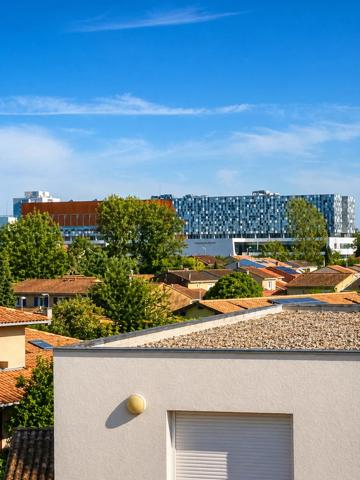 APT MEUBLE  1 CHAMBRE- BALCON – PARKING