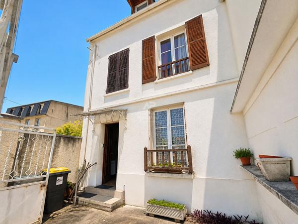 Maison Chanteloup Les Vignes 57 m2 €157 500 ** - Référence 1788