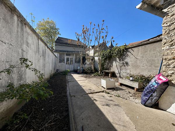 Maison Chanteloup Les Vignes 57 m2 €157 500 ** - Référence 1788