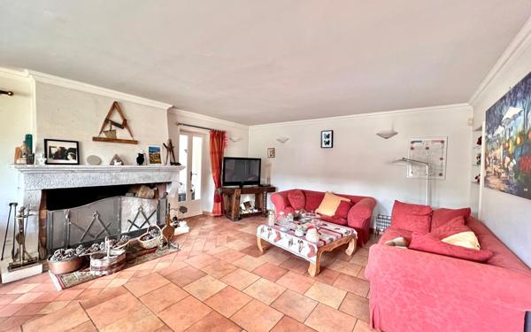 Maison à vendre    9 pièces •  Andon