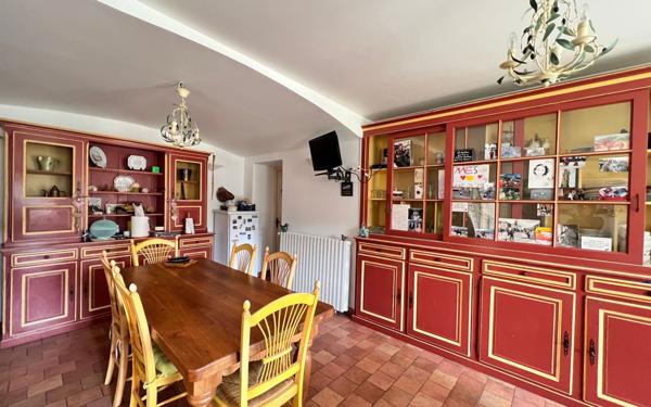 Maison à vendre    9 pièces •  Andon