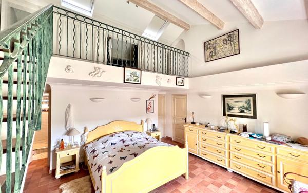 Maison à vendre    9 pièces •  Andon